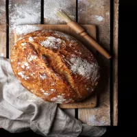 Chleb z garnka z chrupiąca skórką