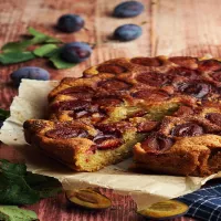 Ciasto ucierane ze śliwkami i cynamonem