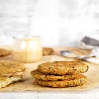 Kotleciki z kalafiora z sosem orzechowym