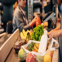 Gazetki promocyjne Dino – sprawdź, jak stworzyć taniej ulubioną potrawę