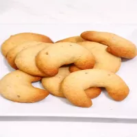 Orzechowe ciasto z rogalikami