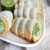 Rurki z kremem matcha