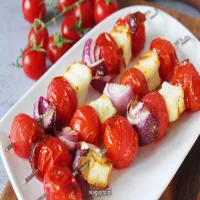 10 przepisów na nietypowe przekąski na imprezę, które zachwycą gości