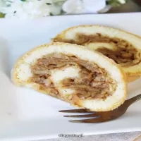 Rolada biszkoptowa z jabłkami