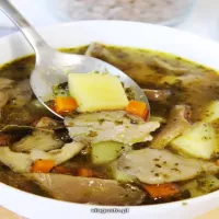 Prosta zupa z boczniaków