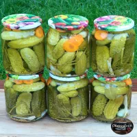 Łagodne i chrupiące ogórki konserwowe