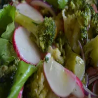 Sałatka z brokułem