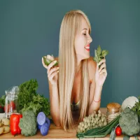 Marzysz o pięknej skórze? Zadbaj o swoją dietę