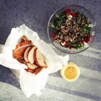 Sałatka z pieczonym indykiem