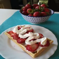 Pyszne gofry, coś dla małych i dużych łakomczuchów :)