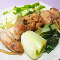 Skrzydełka kurczaka z pak choi