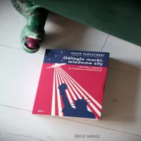 Oślizgłe macki, wiadome siły