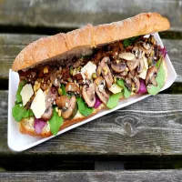 Mushroom sandwich with pine nuts, raisins, artichokes and capers 🌟 u R.