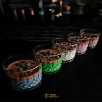 Kolorowy deser chia, jedna baza, pięć smaków