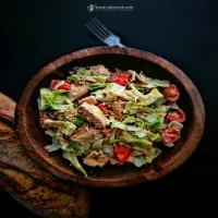 Sałatka z indykiem Jerk & Crunch – chrupiąca i aromatyczna