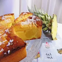 Kokosowe ciasto ze świeżym ananasem