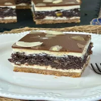 Seromakowiec – sernik z makiem na święta