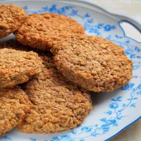 Ciasteczka owsiane z jabłkiem i cynamonem