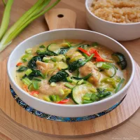 Zielone curry z kurczakiem i warzywami