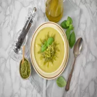 Zupa krem z pora z pesto