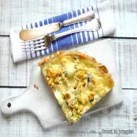 Tarta z brokułem, boczkiem i pieczarkami