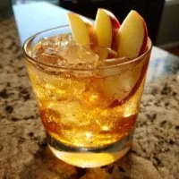 Fun Thanksgiving Cocktails to Elevate Your Holiday Cheers