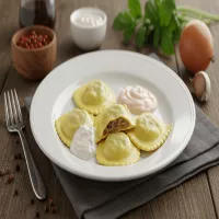 Sos do ravioli, który nie przyćmi smaku nadzienia – 3 subtelne i genialne propozycje