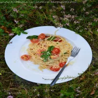 Proste spaghetti podwójnie pomidorowe - idealne na piknik