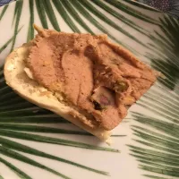 Pasztet z królikiem i pistacjami