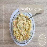 Sałatka jarzynowa– Królowa Polskich Stołów! Przepis, Sekrety i Dlaczego Musisz Ją Znać!