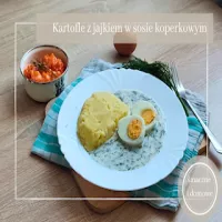 Kartofle z jajkiem w sosie koperkowym i marchewką na gęsto – szybki obiad na codzień