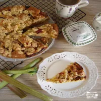 Ciasto z rabarbarem i kruszonką