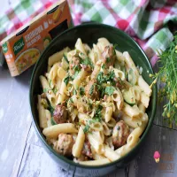 Pulpeciki z makaronem w sosie serowo - śmietanowym