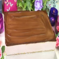 Lekki jogurtowiec z wiśniami