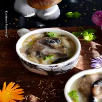 Zupa pieczarkowa z makaronem