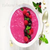 Jeżynowa owsianka z nerkowcami