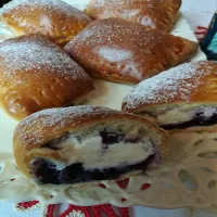 Jagodzianki z bitą śmietaną i mascarpone